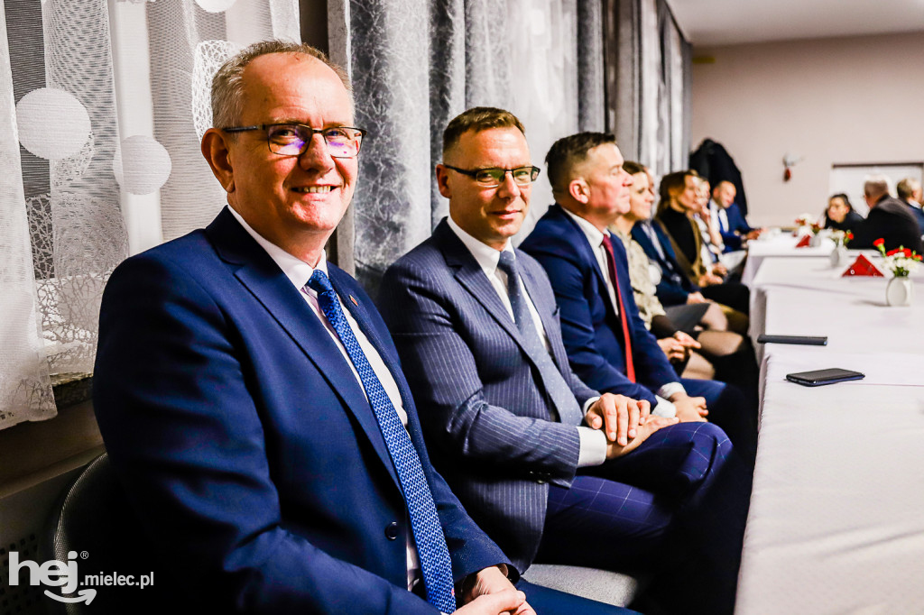 Świętowali niepodległość w miejscu urodzenia Łukasiewicza