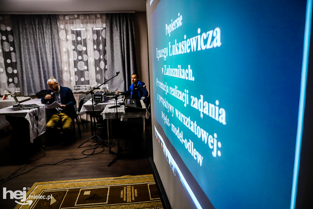 Świętowali niepodległość w miejscu urodzenia Łukasiewicza