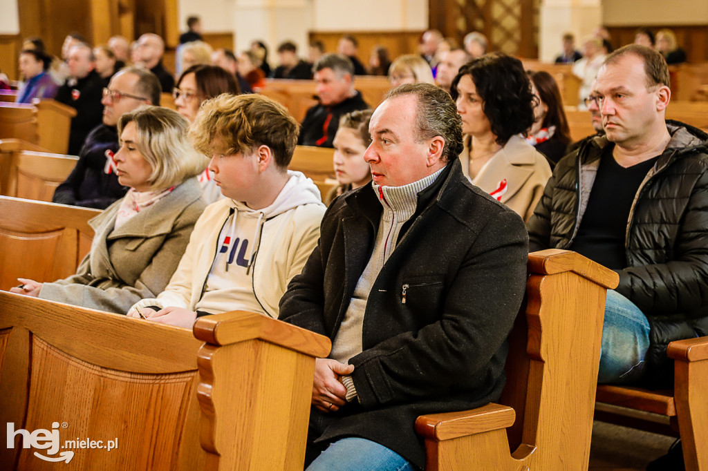 Patriotyczna i dobroczynna niedziela w Rzochowie