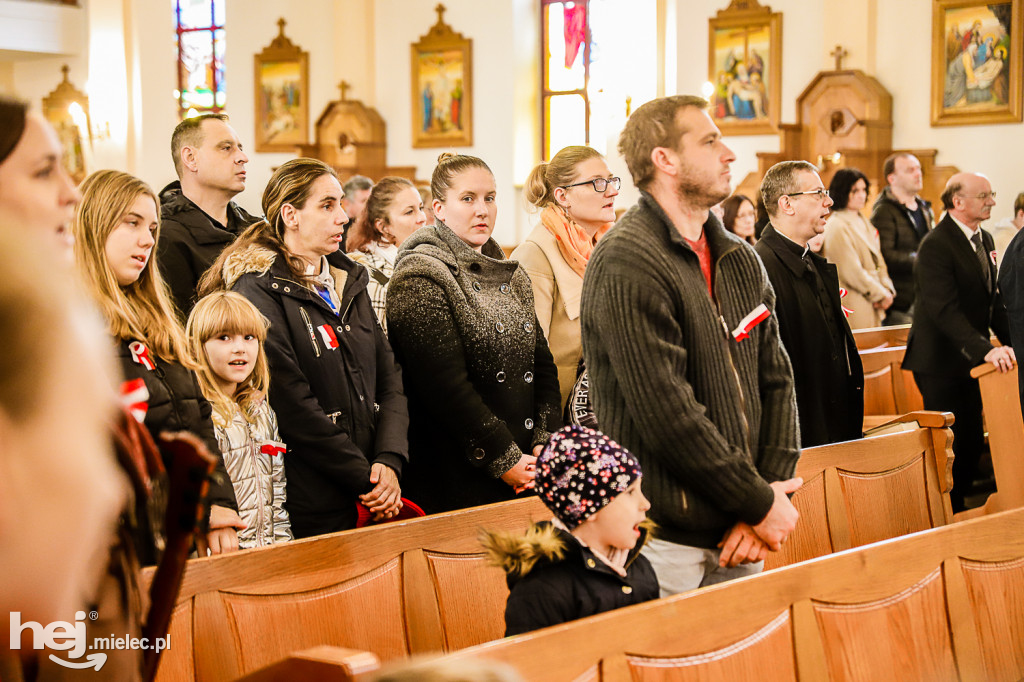 Patriotyczna i dobroczynna niedziela w Rzochowie