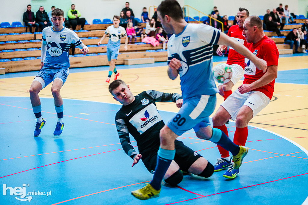 KF STAL MIELEC – WISŁA OPATOWIEC