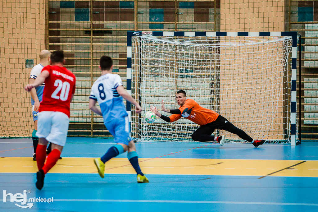 KF STAL MIELEC – WISŁA OPATOWIEC