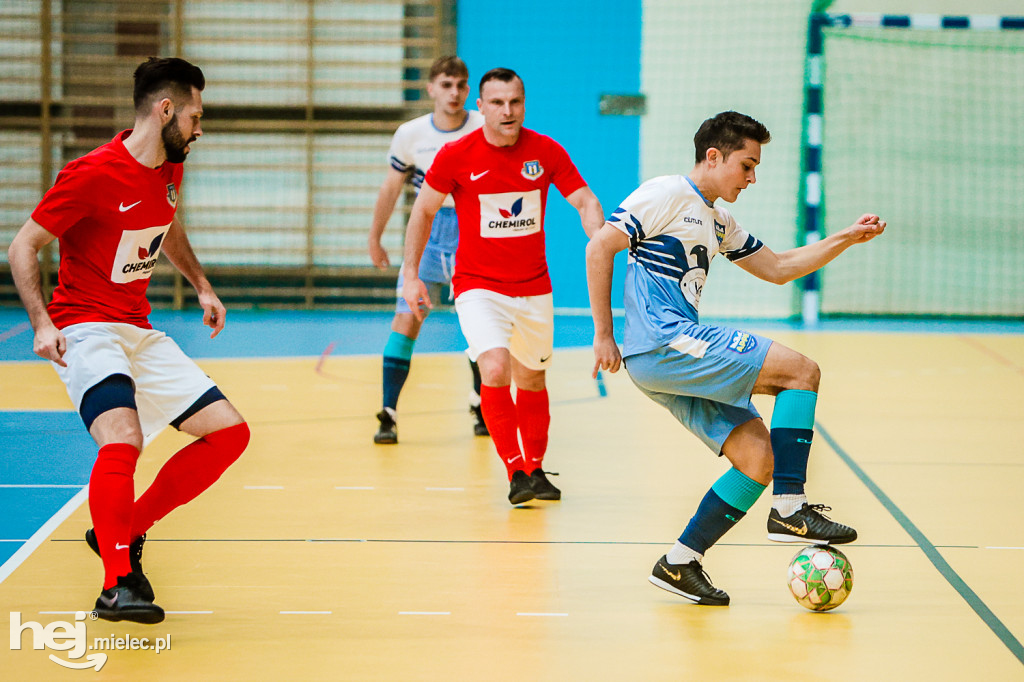 KF STAL MIELEC – WISŁA OPATOWIEC