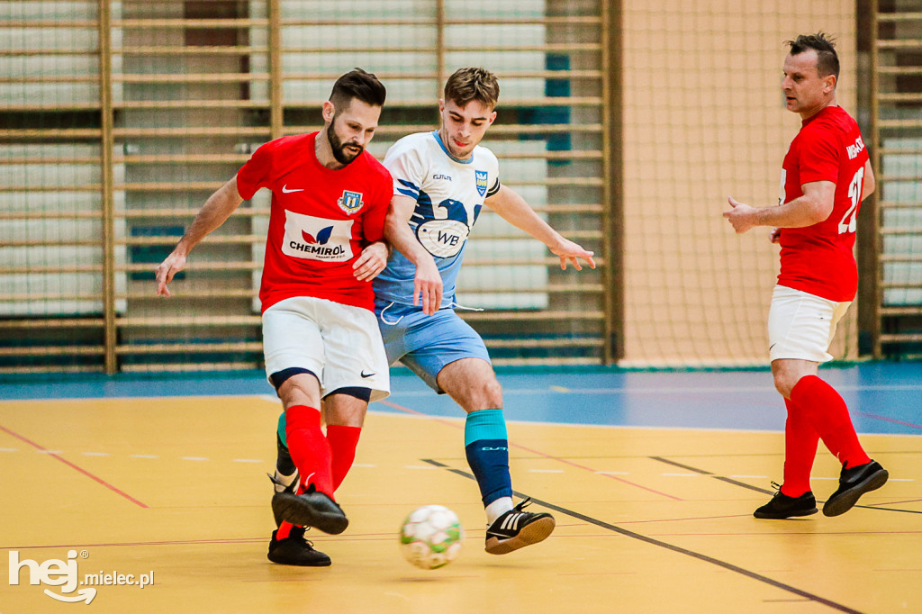 KF STAL MIELEC – WISŁA OPATOWIEC