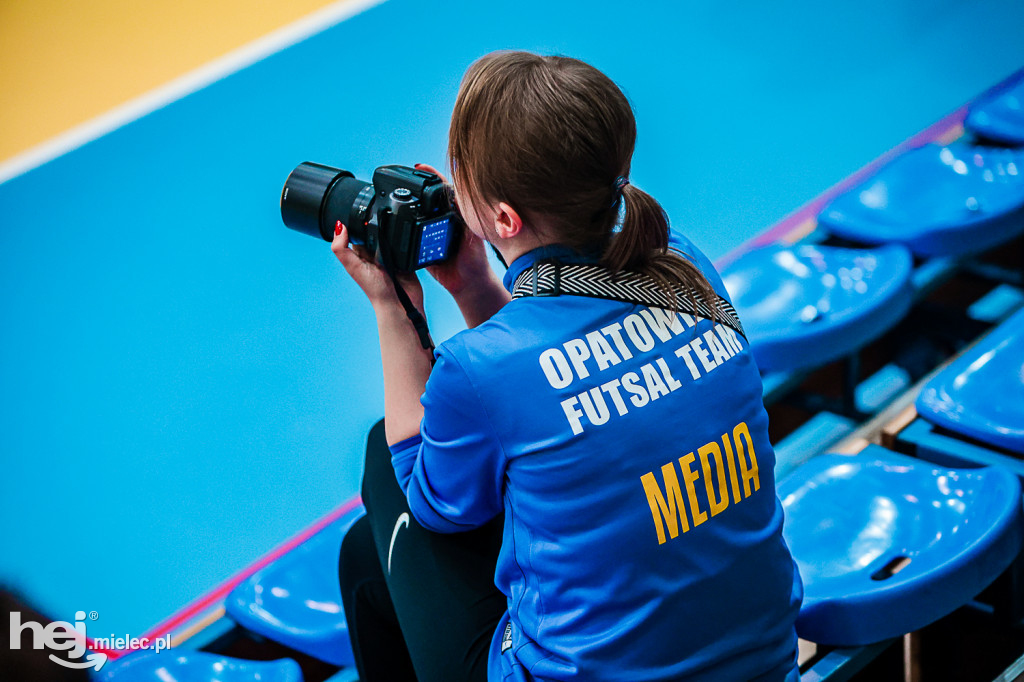 KF STAL MIELEC – WISŁA OPATOWIEC