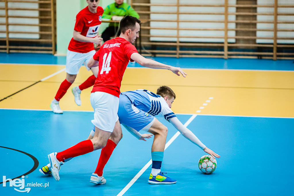 KF STAL MIELEC – WISŁA OPATOWIEC