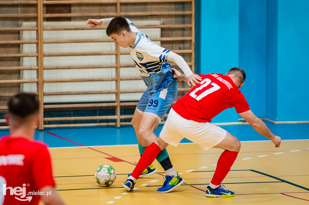 KF STAL MIELEC – WISŁA OPATOWIEC