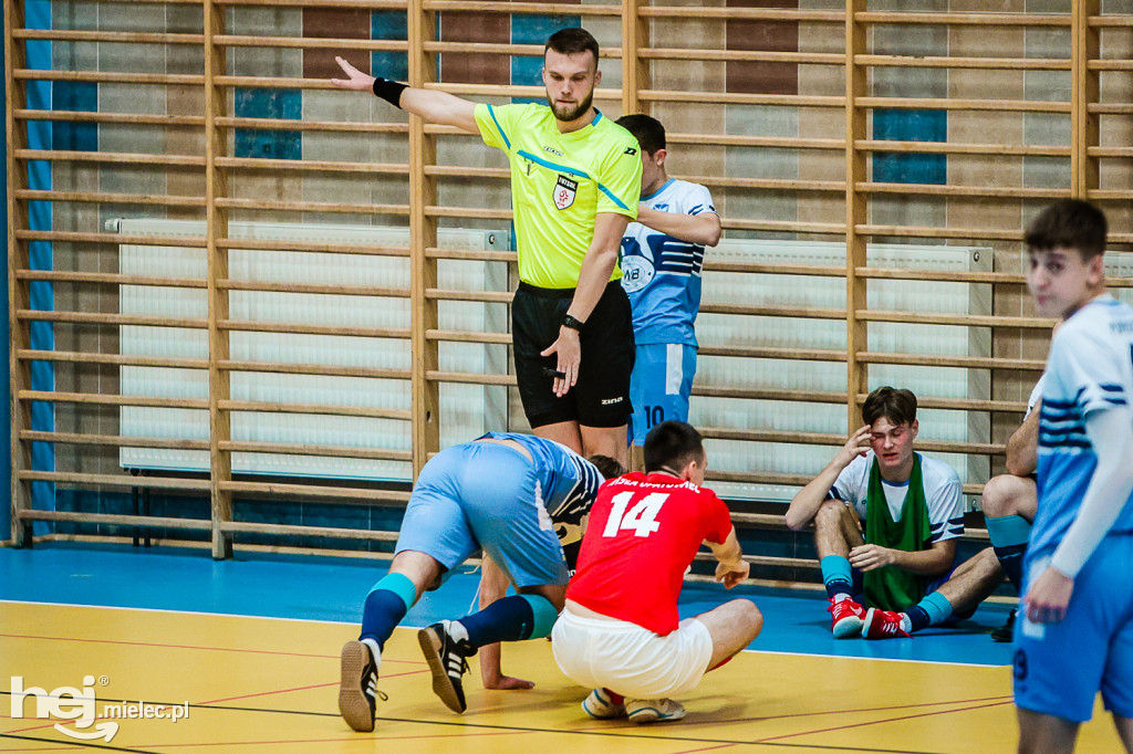 KF STAL MIELEC – WISŁA OPATOWIEC