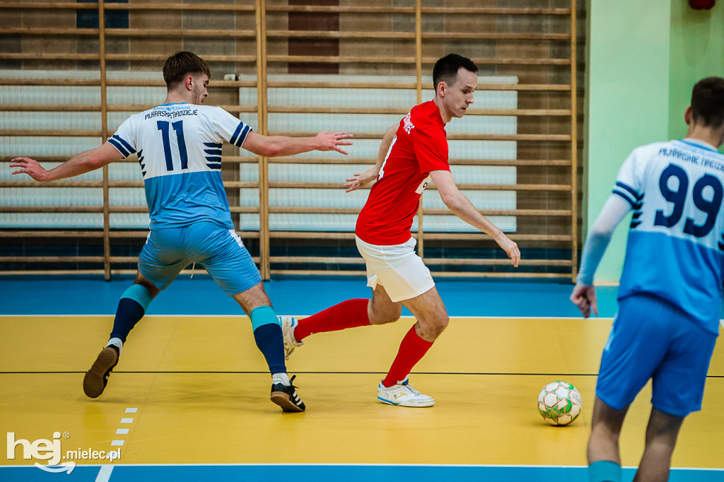 KF STAL MIELEC – WISŁA OPATOWIEC