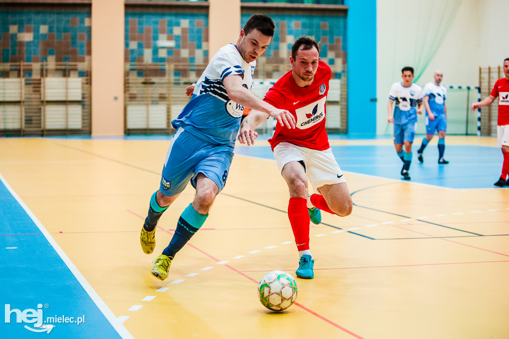 KF STAL MIELEC – WISŁA OPATOWIEC