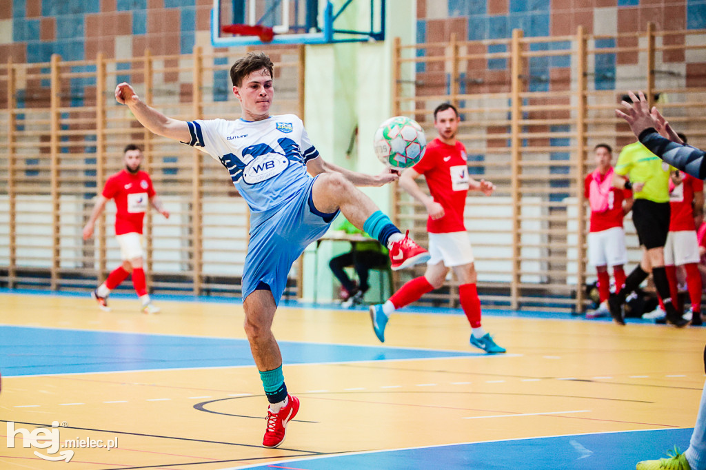 KF STAL MIELEC – WISŁA OPATOWIEC