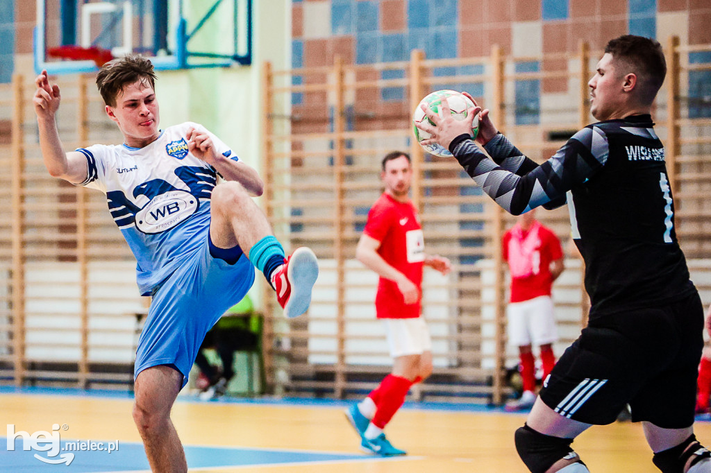 KF STAL MIELEC – WISŁA OPATOWIEC