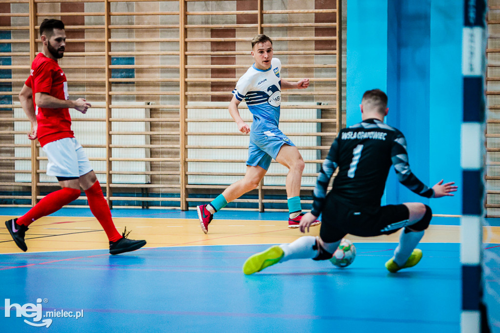 KF STAL MIELEC – WISŁA OPATOWIEC