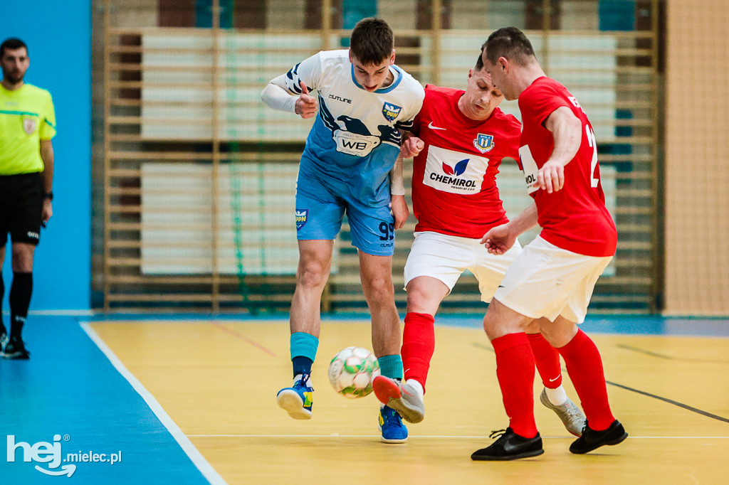 KF STAL MIELEC – WISŁA OPATOWIEC