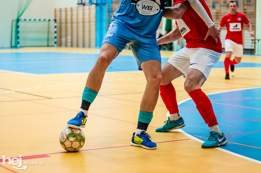 KF STAL MIELEC – WISŁA OPATOWIEC
