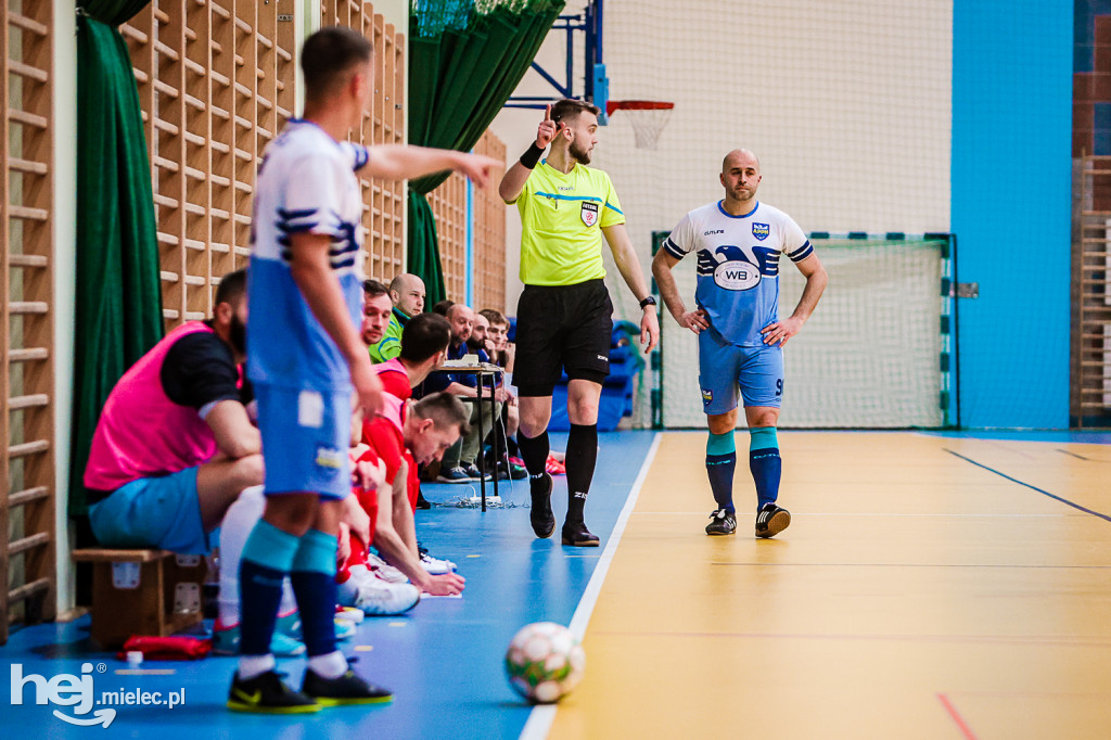KF STAL MIELEC – WISŁA OPATOWIEC