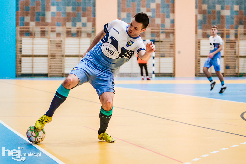 KF STAL MIELEC – WISŁA OPATOWIEC