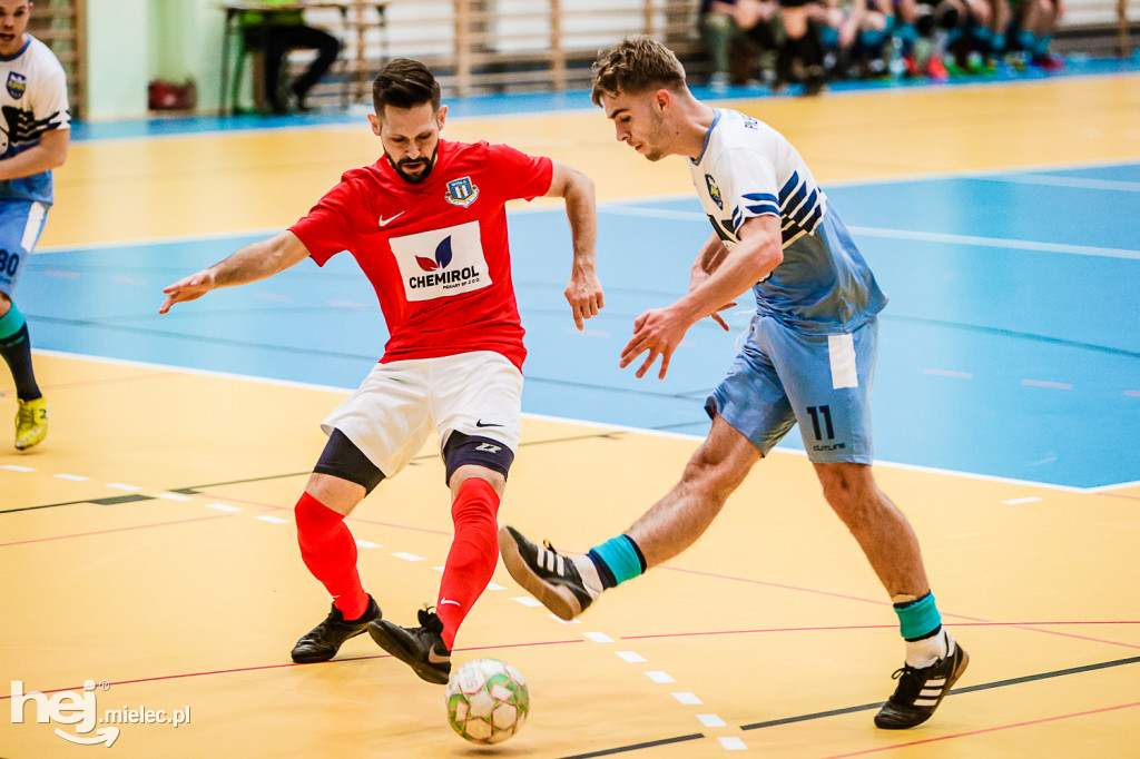 KF STAL MIELEC – WISŁA OPATOWIEC
