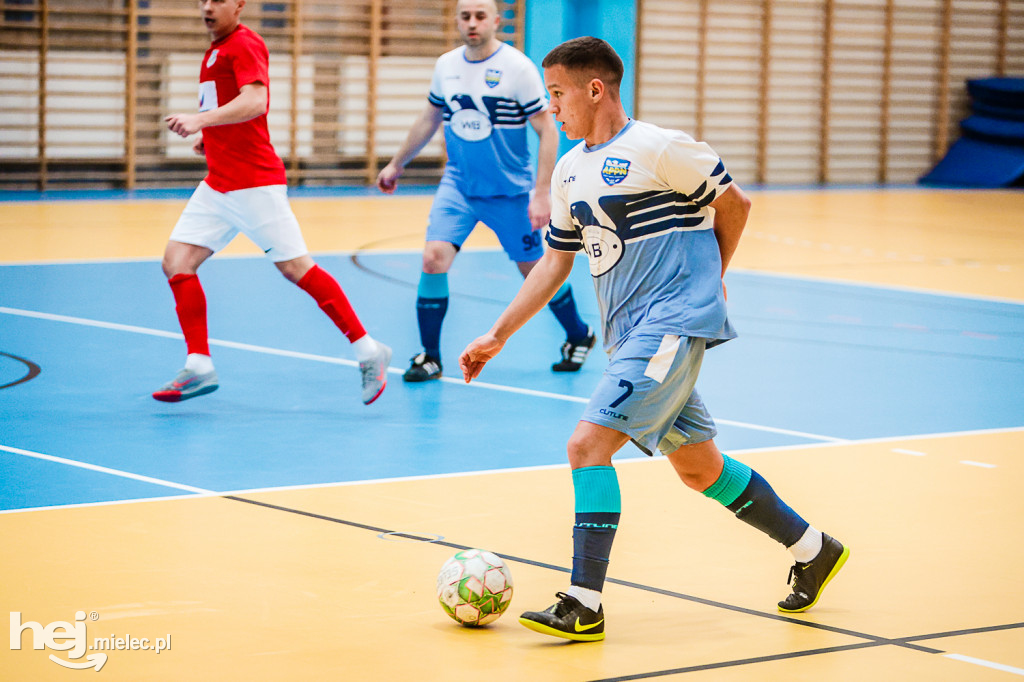 KF STAL MIELEC – WISŁA OPATOWIEC