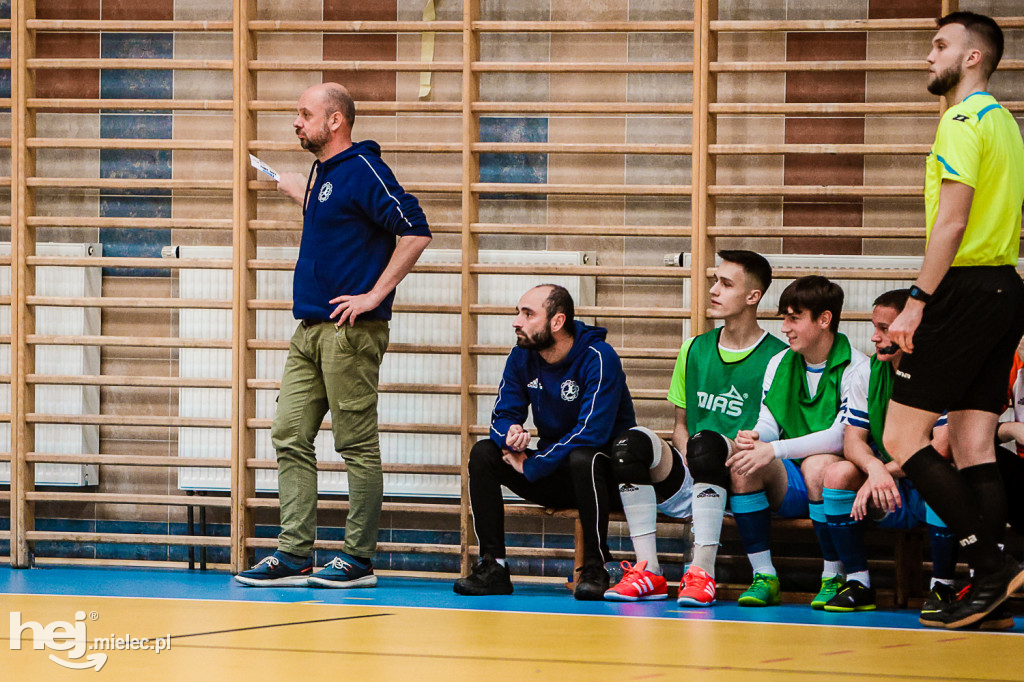KF STAL MIELEC – WISŁA OPATOWIEC