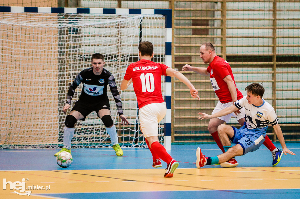 KF STAL MIELEC – WISŁA OPATOWIEC