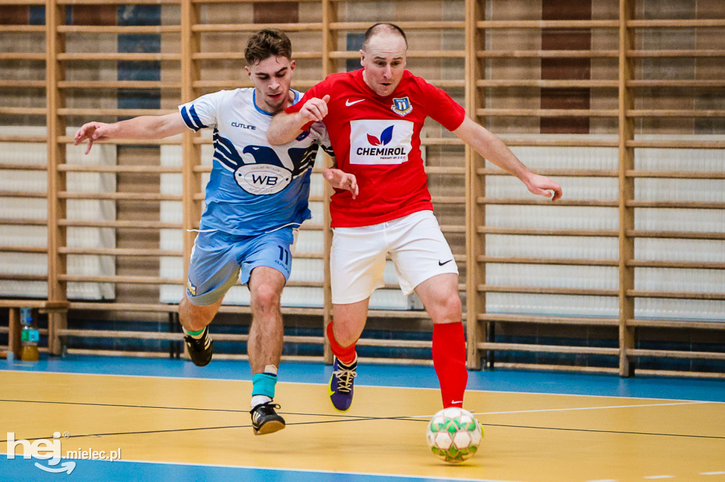KF STAL MIELEC – WISŁA OPATOWIEC