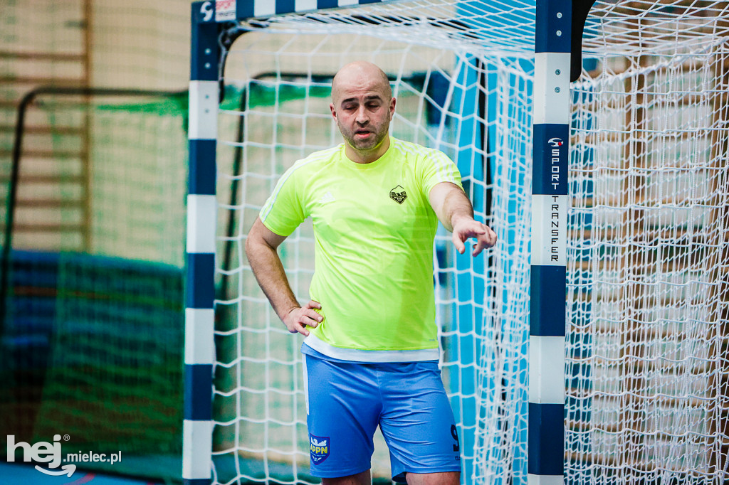 KF STAL MIELEC – WISŁA OPATOWIEC