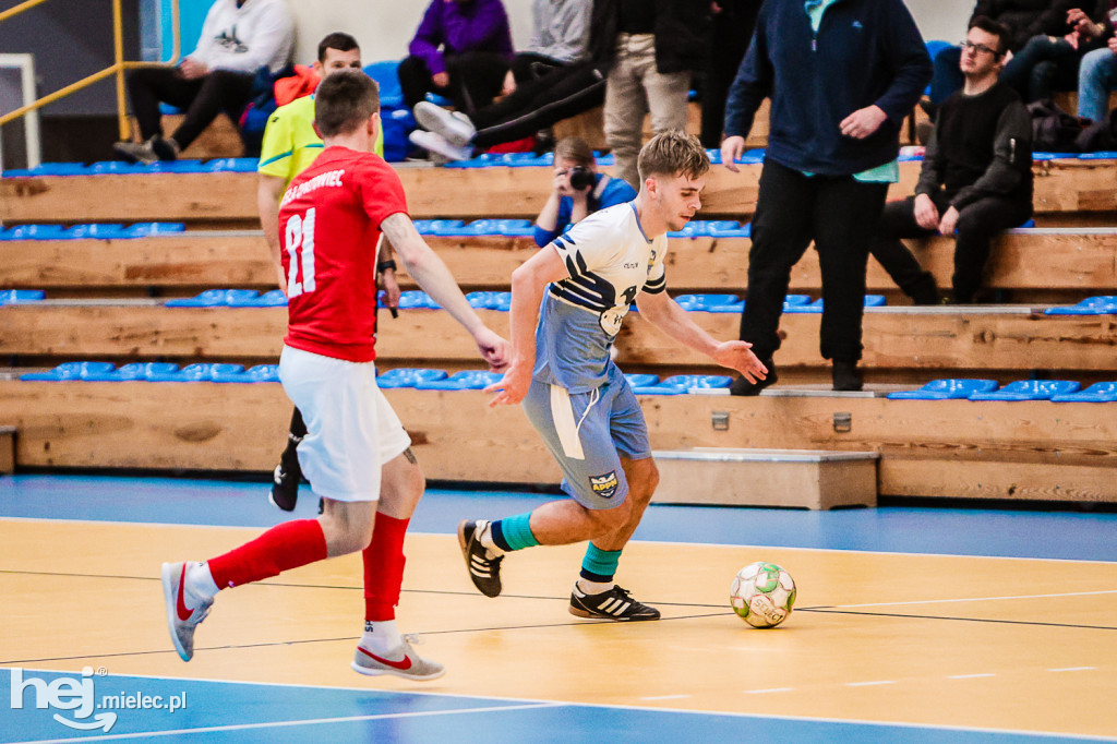 KF STAL MIELEC – WISŁA OPATOWIEC