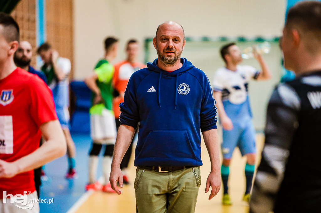 KF STAL MIELEC – WISŁA OPATOWIEC