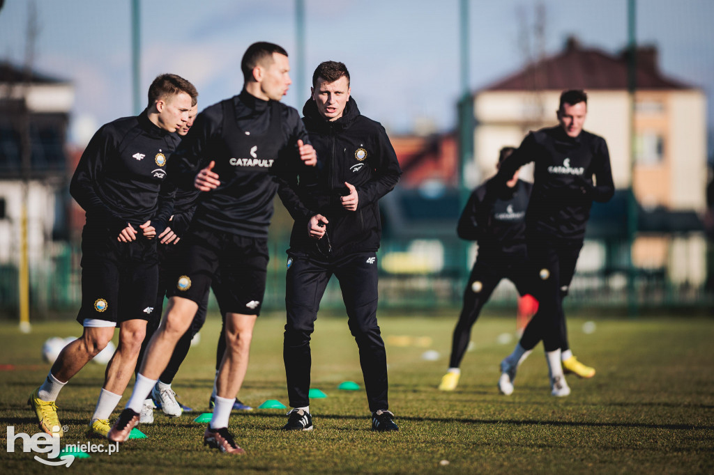 PGE FKS Stal Mielec wróciła do treningów