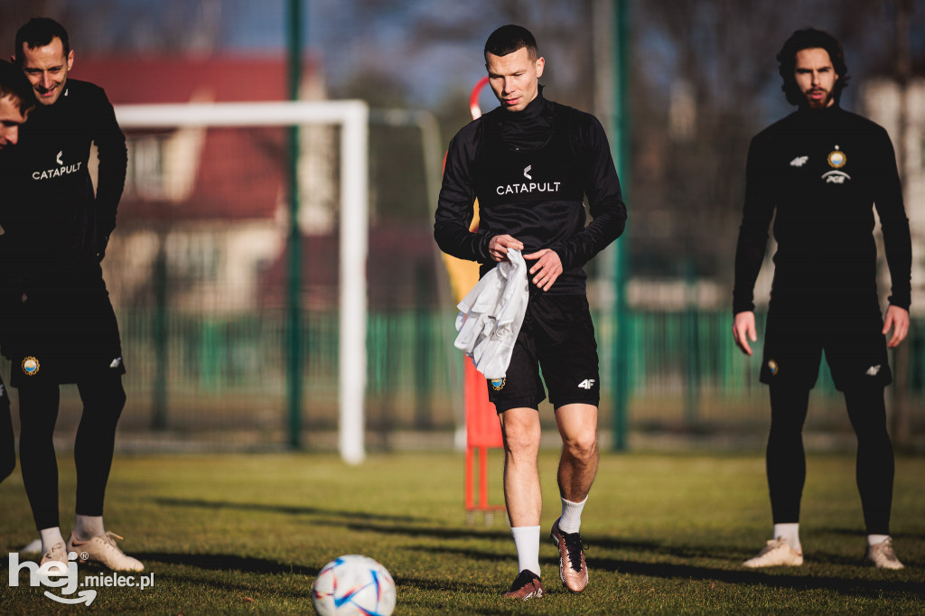 PGE FKS Stal Mielec wróciła do treningów