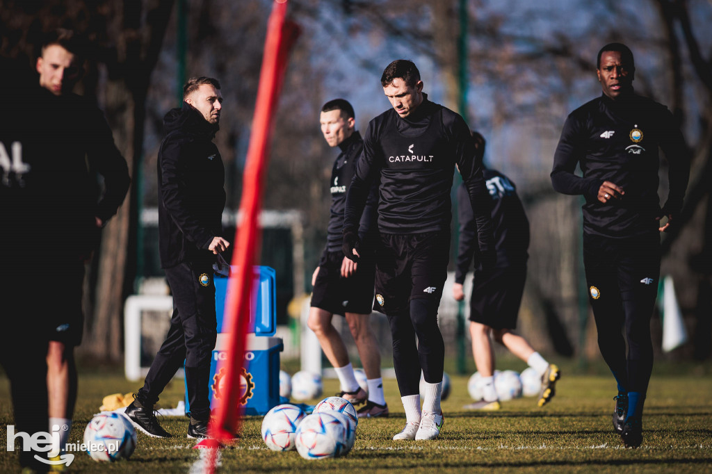 PGE FKS Stal Mielec wróciła do treningów