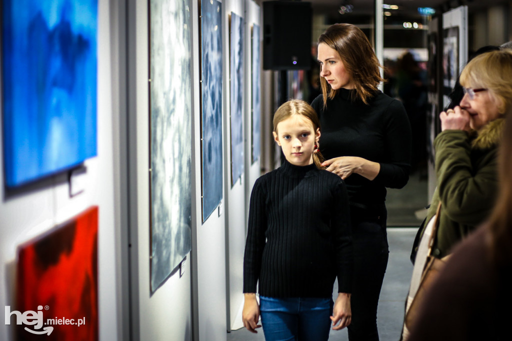 Wystawa Aleksandry Sokół „Interakcje” w Galerii MBP