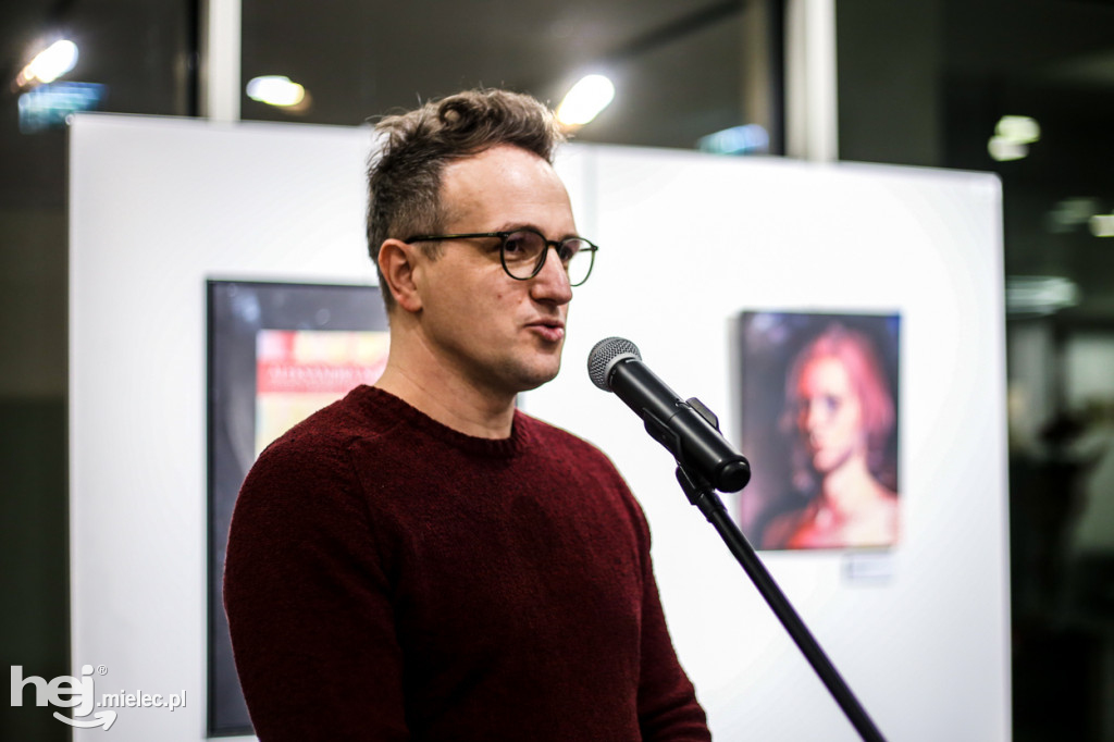 Wystawa Aleksandry Sokół „Interakcje” w Galerii MBP