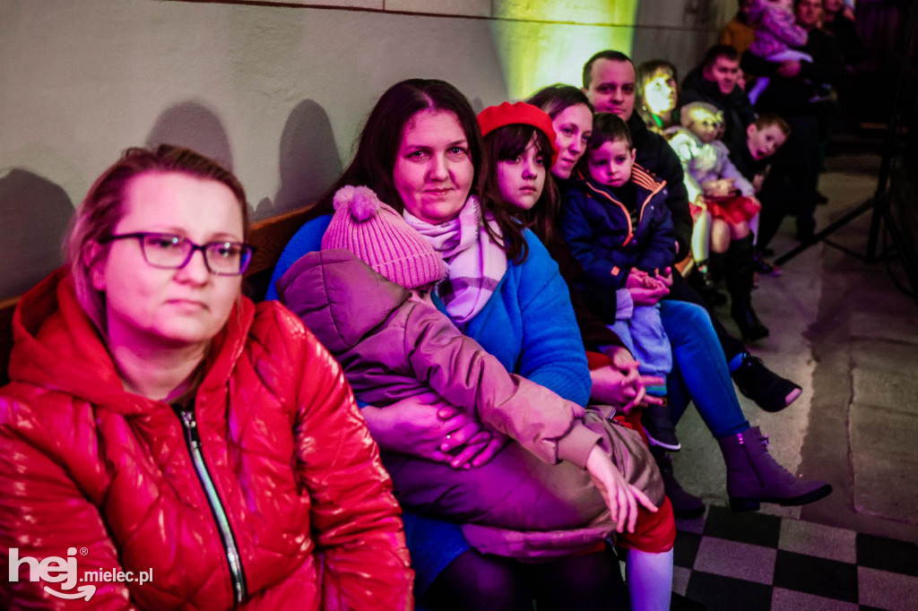 Głośne i barwne kolędowanie w Przecławiu