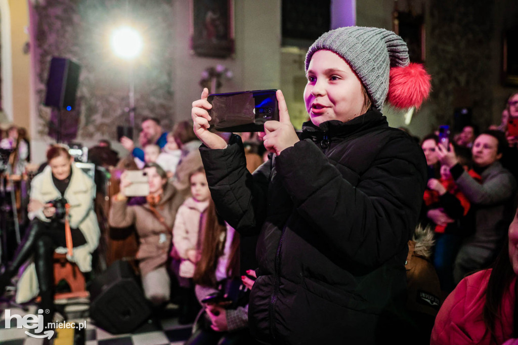 Głośne i barwne kolędowanie w Przecławiu
