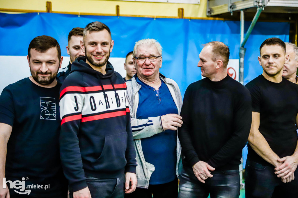 Halowy Turniej Piłki Nożnej o Puchar Starosty