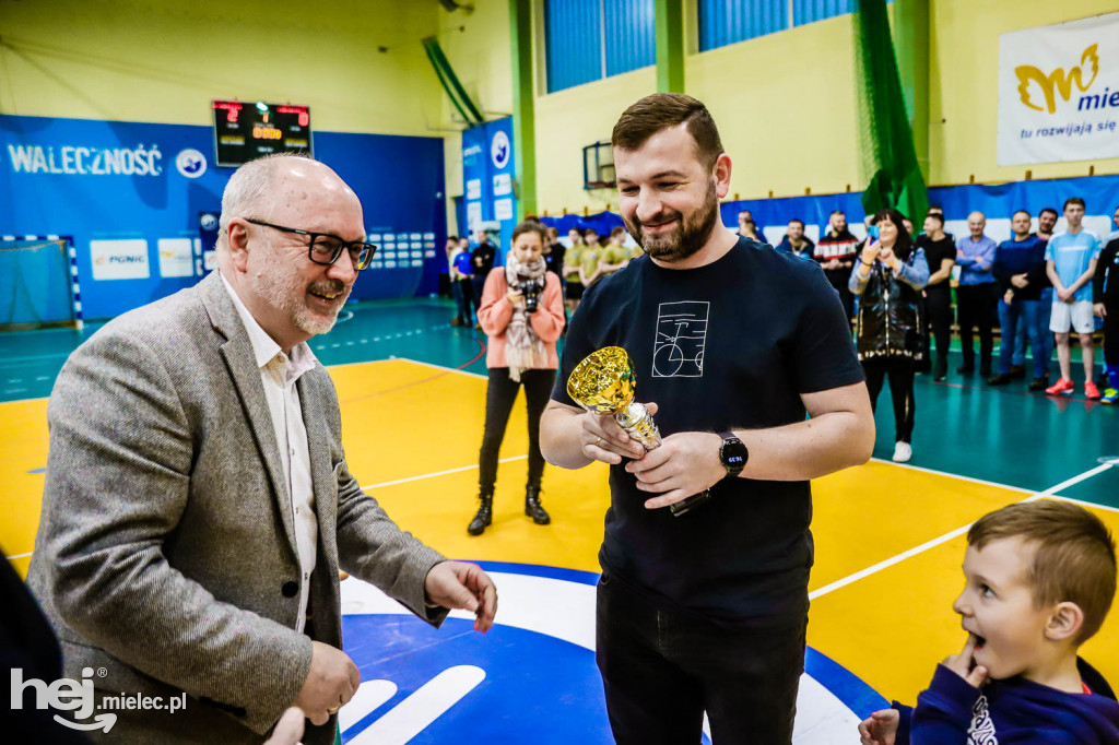 Halowy Turniej Piłki Nożnej o Puchar Starosty