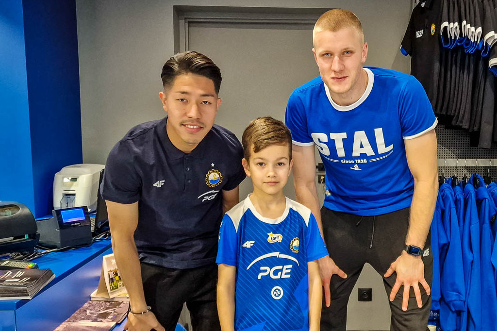 Koki Hinokio i Bartosz Mrozek w Sklepie Stali