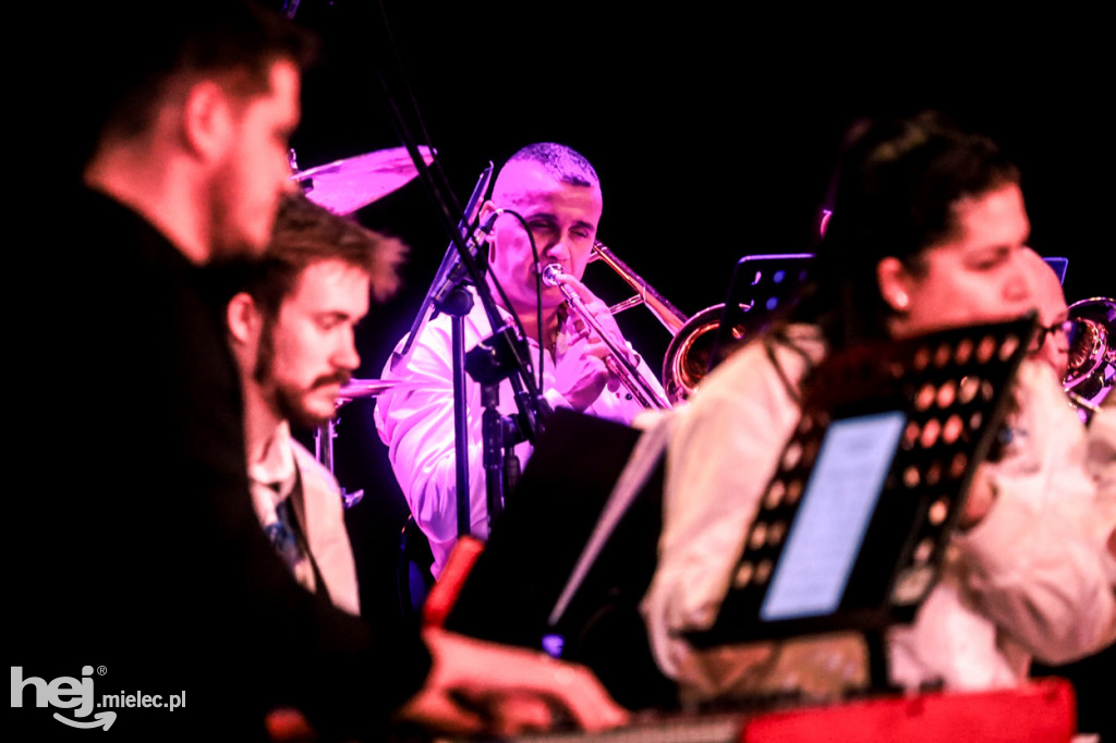 Koncert Walentynkowy Mieleckiej Orkiestry Dętej
