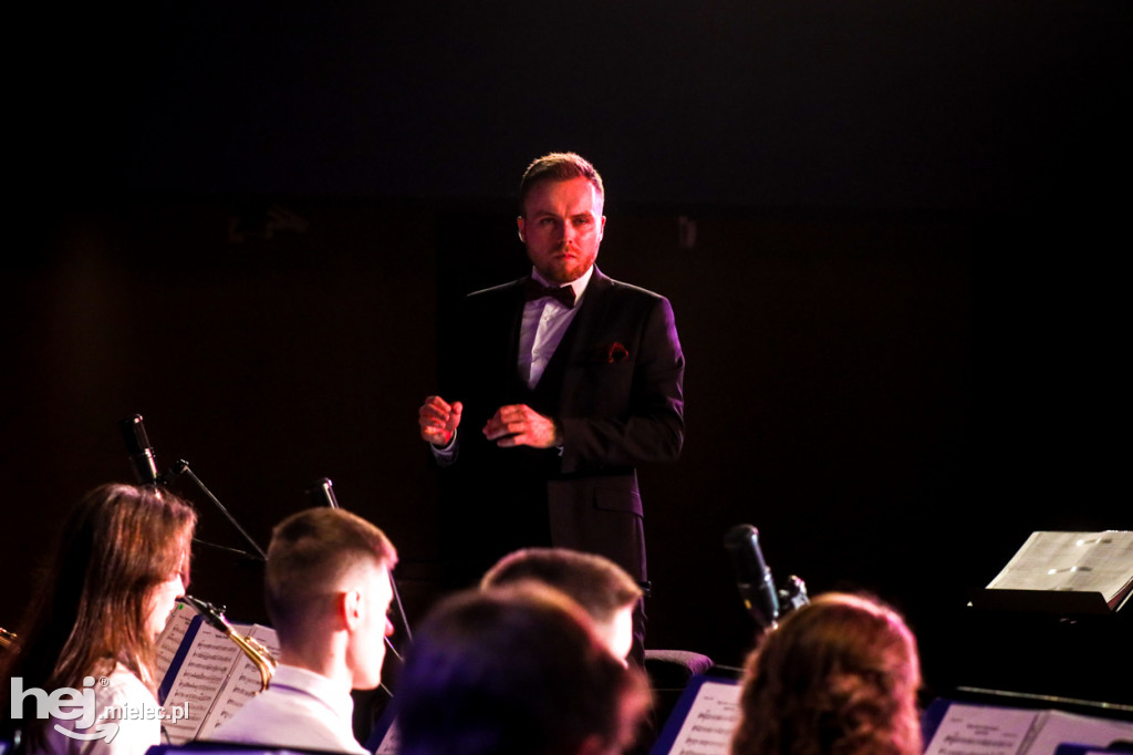 Koncert Walentynkowy Mieleckiej Orkiestry Dętej