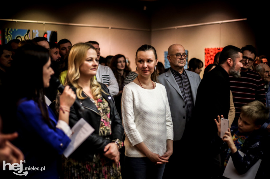 Wystawa malarstwa Maćka Wieczerzaka