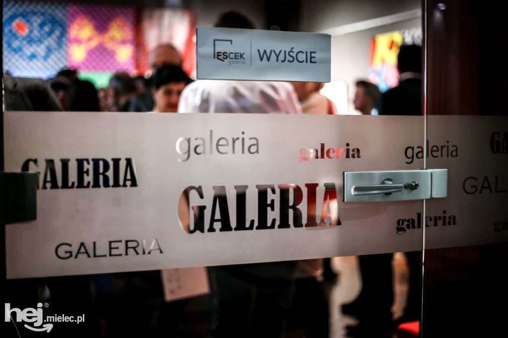 Wystawa malarstwa Maćka Wieczerzaka