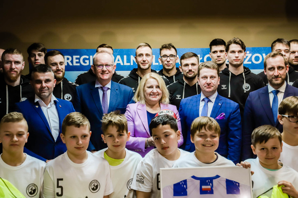 ENEA współpracuje z Handball Stalą