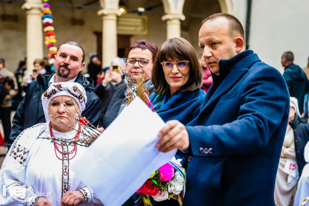 Kolorowa Wielkanoc z Zamkiem Baranów
