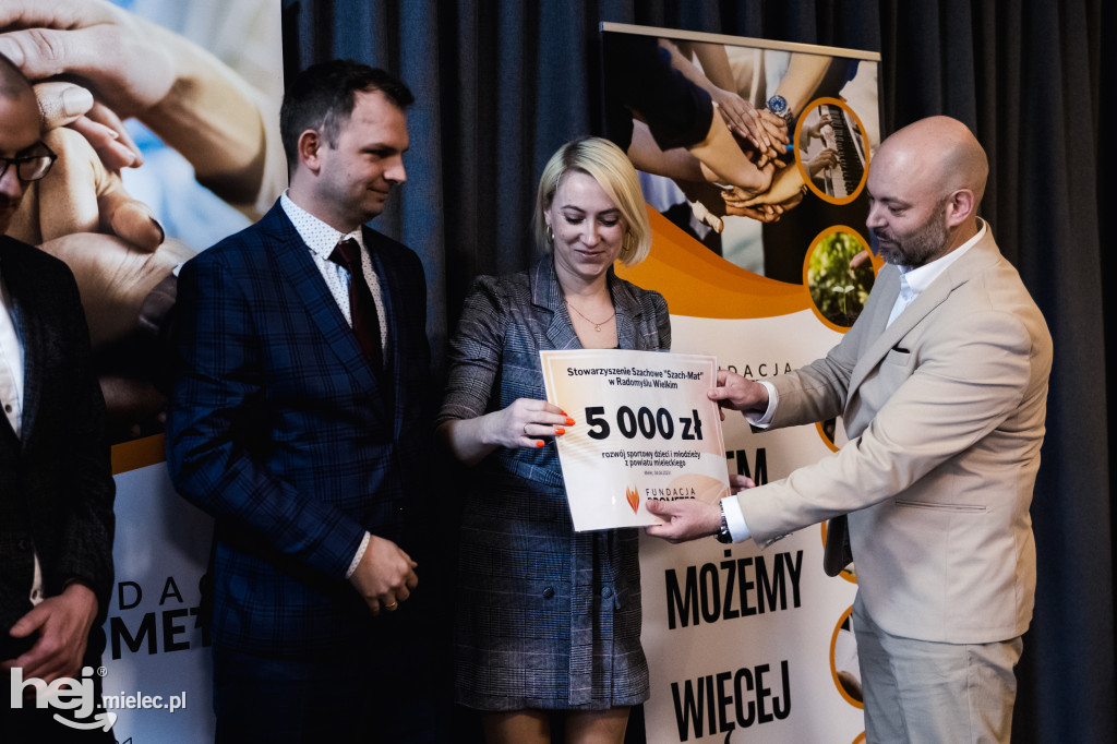 Nowa mielecka Fundacja Prometeo przekazała premierowe dotacje