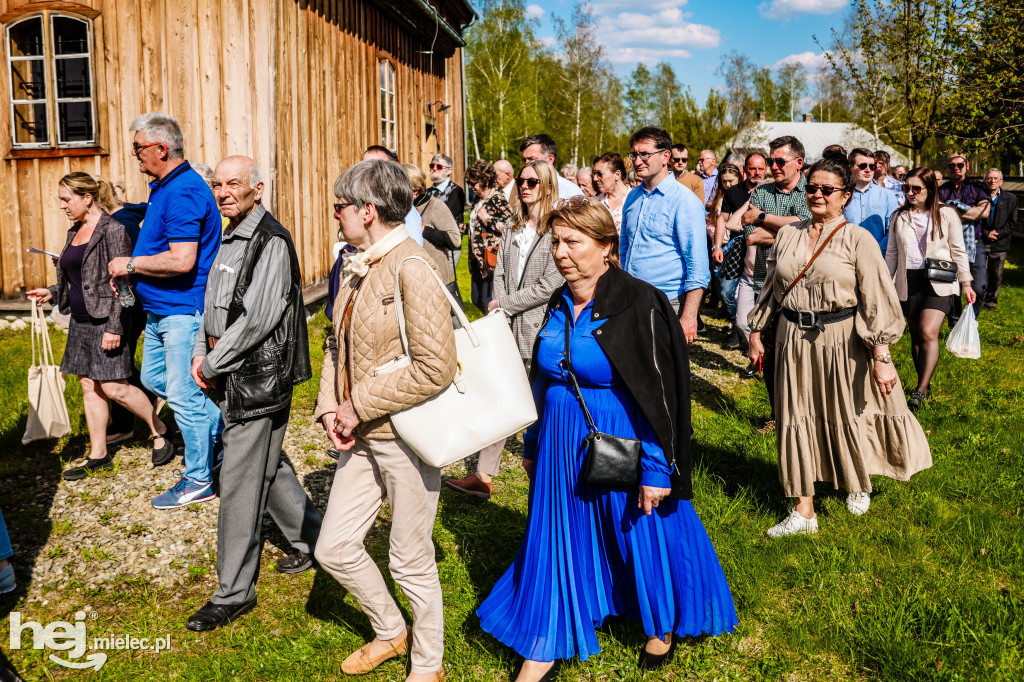 Kościół z Rzochowa turystycznym hitem