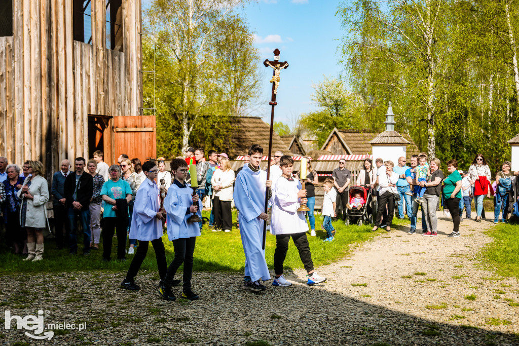 Kościół z Rzochowa turystycznym hitem
