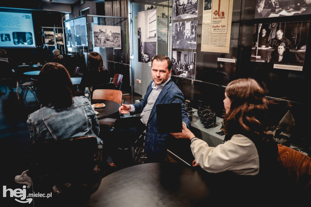 Dzień Wolnej Sztuki w Jadernówce. Historia albumów