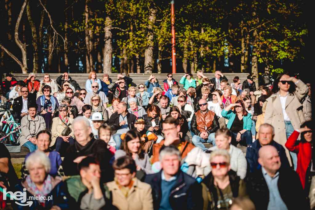Majówka z folklorem. Rzeszowiacy na Górce